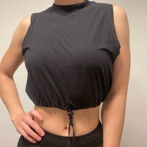 Lululemon crop top